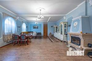 Дом 400м², 2-этажный, участок 20 сот.  