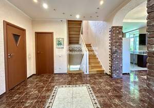 Дом 316м², 2-этажный, участок 8 сот.  