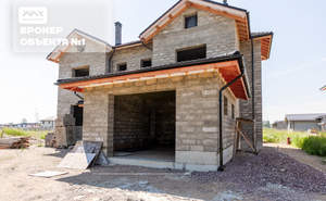 Дом 290м², 2-этажный, участок 14 сот.  
