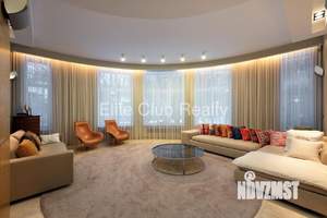 Коттедж 440м², 2-этажный, участок 188 сот.  