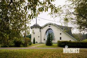 Дом 561м², 3-этажный, участок 15 сот.  