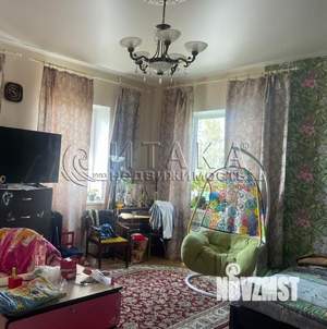 Дом 195м², 3-этажный, участок 15 сот.  