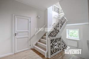 Коттедж 385м², 2-этажный, участок 13 сот.  