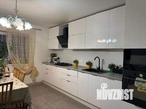 Дом 322м², 2-этажный, участок 6 сот.  