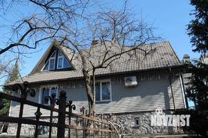 Коттедж 380м², 2-этажный, участок 19 сот.  