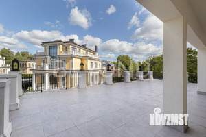 Дом 1112м², 4-этажный, участок 1 сот.  