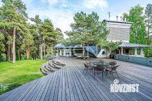 Дом 677м&sup2;, 2-этажный, участок 50 сот.  