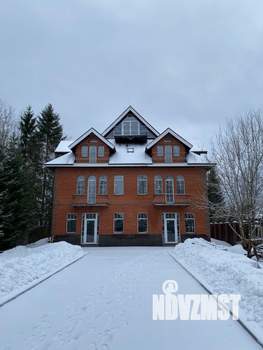 Коттедж 809м², 4-этажный, участок 12 сот.  