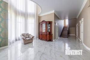 Дом 585м², 2-этажный, участок 15 сот.  