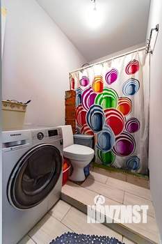 Дом 330м², 3-этажный, участок 15 сот.  