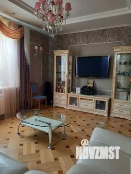 Дом 214м², 2-этажный, участок 16 сот.  