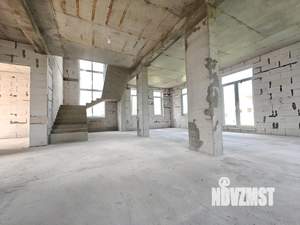 Дом 422м², 2-этажный, участок 14 сот.  