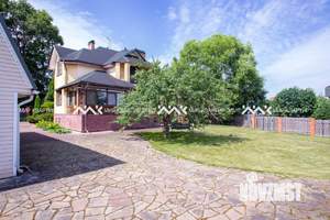 Дом 315м², 3-этажный, участок 15 сот.  