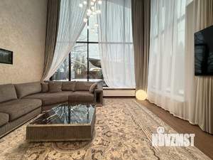 Дом 235м&sup2;, 2-этажный, участок 9 сот.  