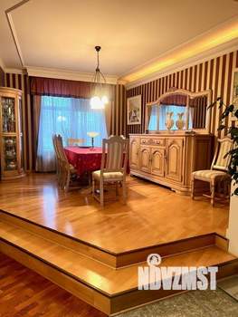 Таунхаус 421м², 4-этажный, участок 1 сот.  