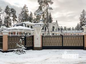 Дом 1663м², 3-этажный, участок 49 сот.  