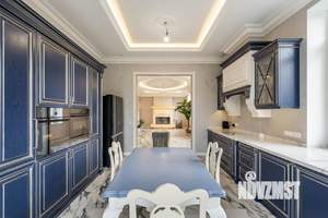 Дом 320м², 2-этажный, участок 12 сот.  