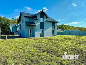 Коттедж 181м², 2-этажный, участок 10 сот.  