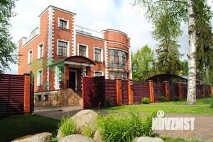 Дом 557м², 3-этажный, участок 18 сот.  