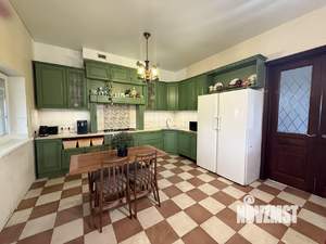 Коттедж 227м², 2-этажный, участок 10 сот.  