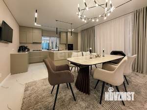 Дом 456м&sup2;, 2-этажный, участок 7 сот.  