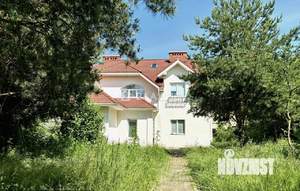 Дом 225м², 2-этажный, участок 12 сот.  