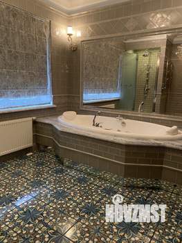 Таунхаус 230м², 3-этажный, участок 3 сот.  