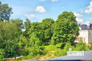 Дом 735м&sup2;, 4-этажный, участок 38 сот.  