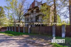 Дом 712м², 4-этажный, участок 13 сот.  