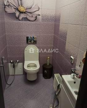 Дом 240м², 2-этажный, участок 9 сот.  