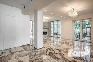 Коттедж 450м², 3-этажный, участок 20 сот.  