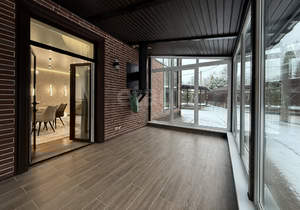 Дом 235м&sup2;, 2-этажный, участок 9 сот.  