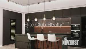 Коттедж 326м², 3-этажный, участок 300 сот.  