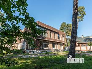 Коттедж 1016м², 3-этажный, участок 30 сот.  