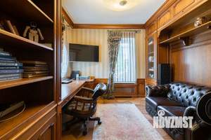 Коттедж 517м², 2-этажный, участок 24 сот.  