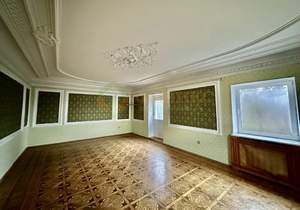 Дом 330м&sup2;, 3-этажный, участок 12 сот.  