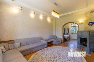 Коттедж 340м², 3-этажный, участок 16 сот.  