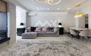 Дом 204м&sup2;, 2-этажный, участок 1 сот.  