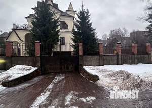 Дом 380м², 2-этажный, участок 11 сот.  