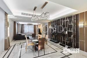 Дом 595м², 3-этажный, участок 12 сот.  