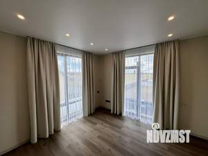 Коттедж 181м², 2-этажный, участок 8 сот.  