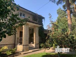 Коттедж 347м², 2-этажный, участок 15 сот.  