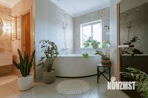 Дом 342м&sup2;, 3-этажный, участок 6 сот.  