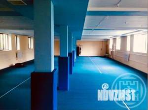 Дом 1816м², 2-этажный, участок 12 сот.  