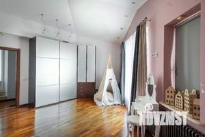 Таунхаус 265м², 4-этажный, участок 2 сот.  