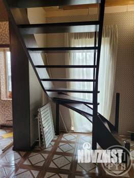 Дом 200м&sup2;, 2-этажный, участок 12 сот.  