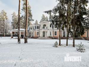 Дом 1663м², 3-этажный, участок 49 сот.  