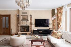 Дом 304м&sup2;, 2-этажный, участок 14 сот.  