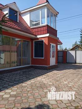 Дом 213м², 2-этажный, участок 11 сот.  