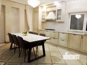 Коттедж 192м², 2-этажный, участок 12 сот.  